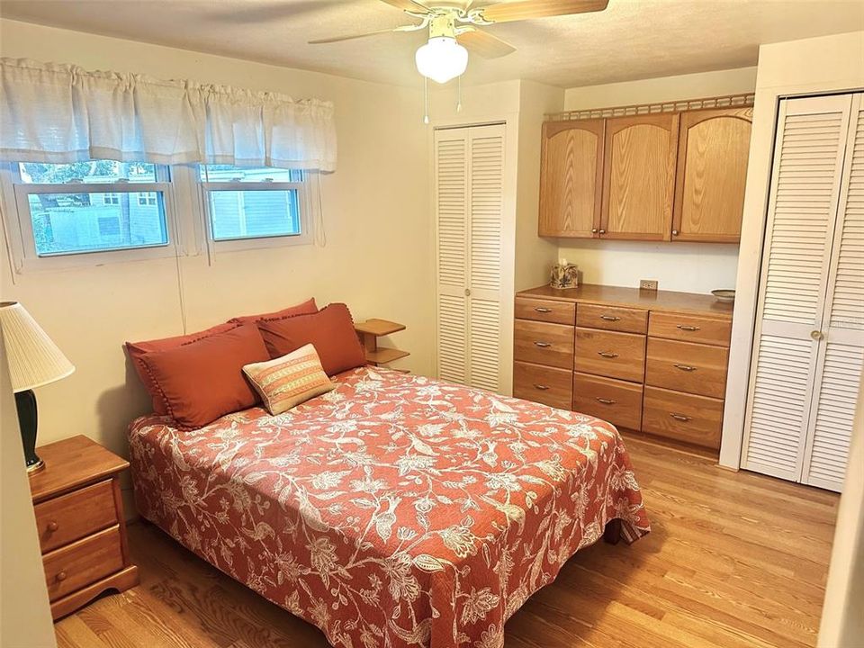 For Sale: $149,500 (2 beds, 2 baths, 900 Square Feet)