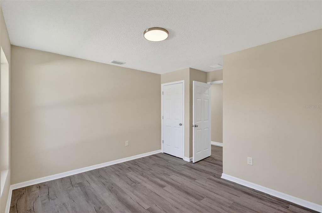 En Renta: $2,600 (3 camas, 2 baños, 1700 Pies cuadrados)