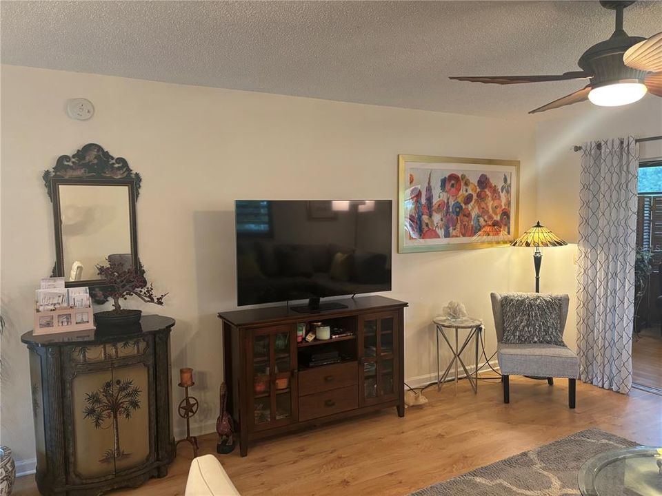 For Sale: $189,500 (2 beds, 2 baths, 1508 Square Feet)