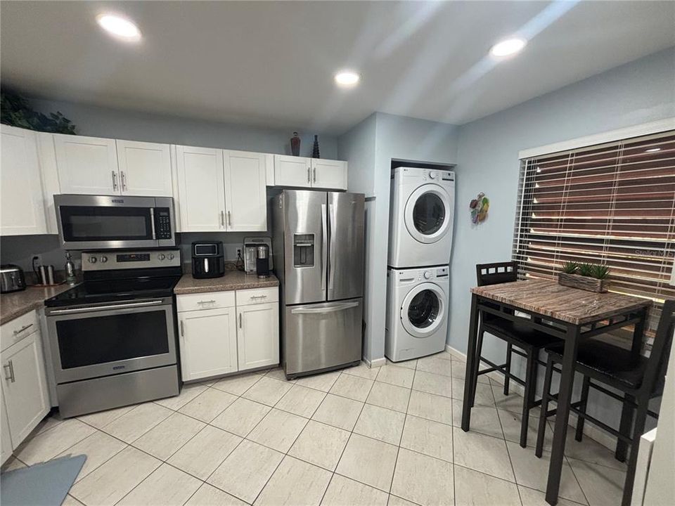 For Sale: $189,500 (2 beds, 2 baths, 1508 Square Feet)