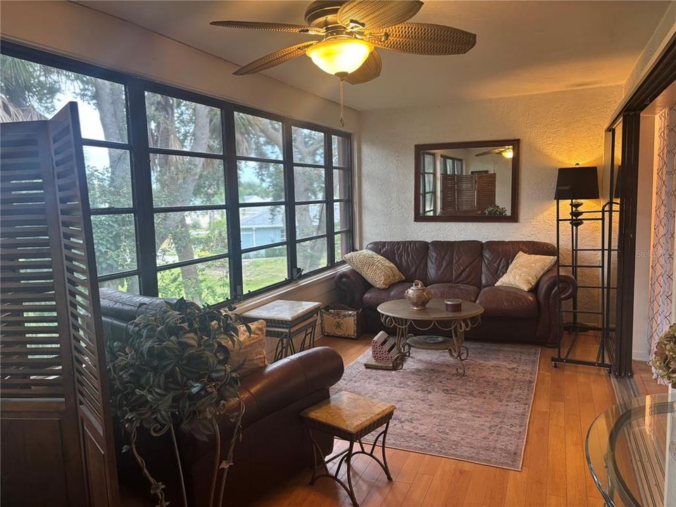 For Sale: $189,500 (2 beds, 2 baths, 1508 Square Feet)