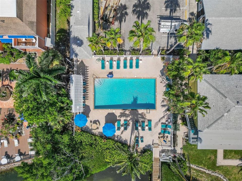 For Rent: $6,500 (1 beds, 1 baths, 380 Square Feet)