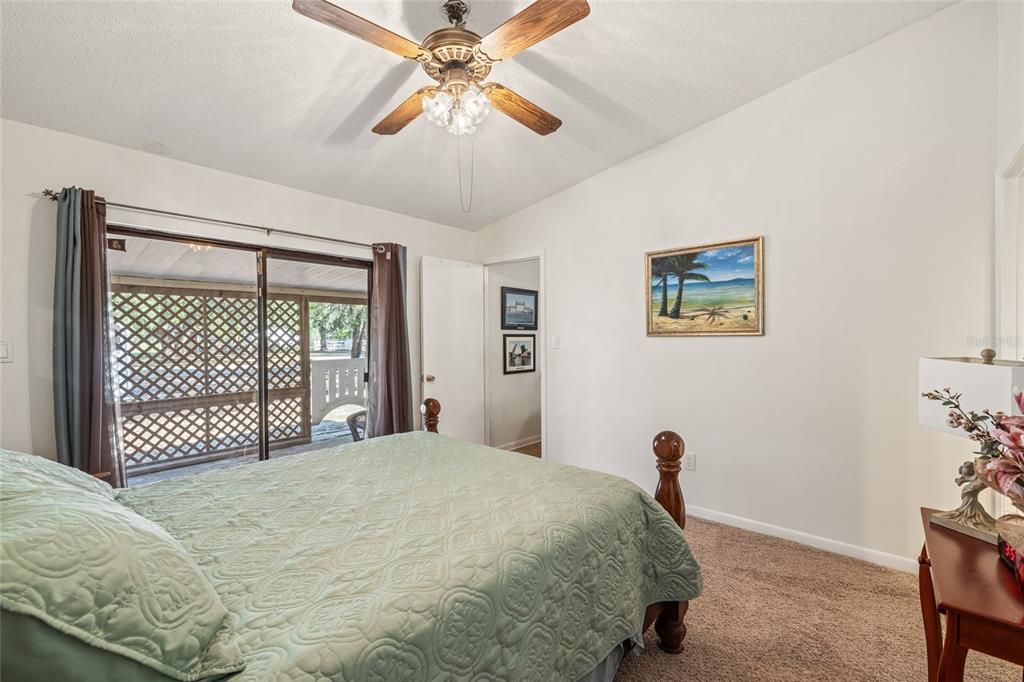 Active With Contract: $335,000 (3 beds, 2 baths, 1728 Square Feet)