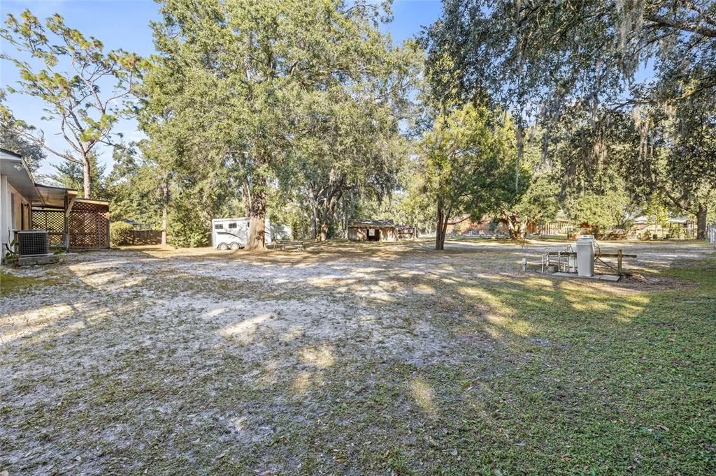 Active With Contract: $335,000 (3 beds, 2 baths, 1728 Square Feet)