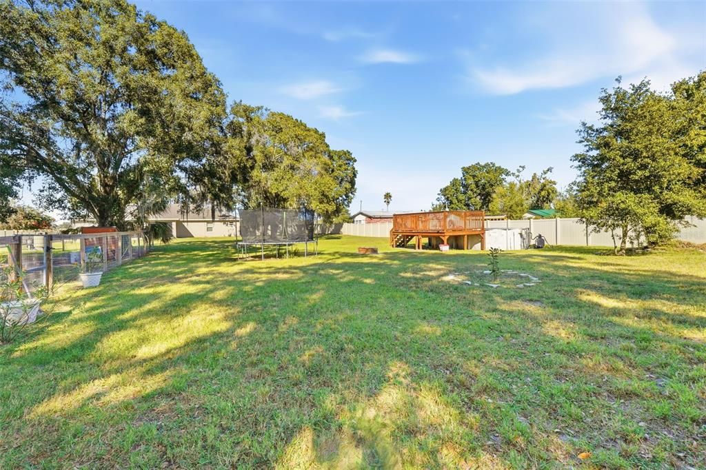 待售: $640,000 (5 贝兹, 3 浴室, 2400 平方英尺)