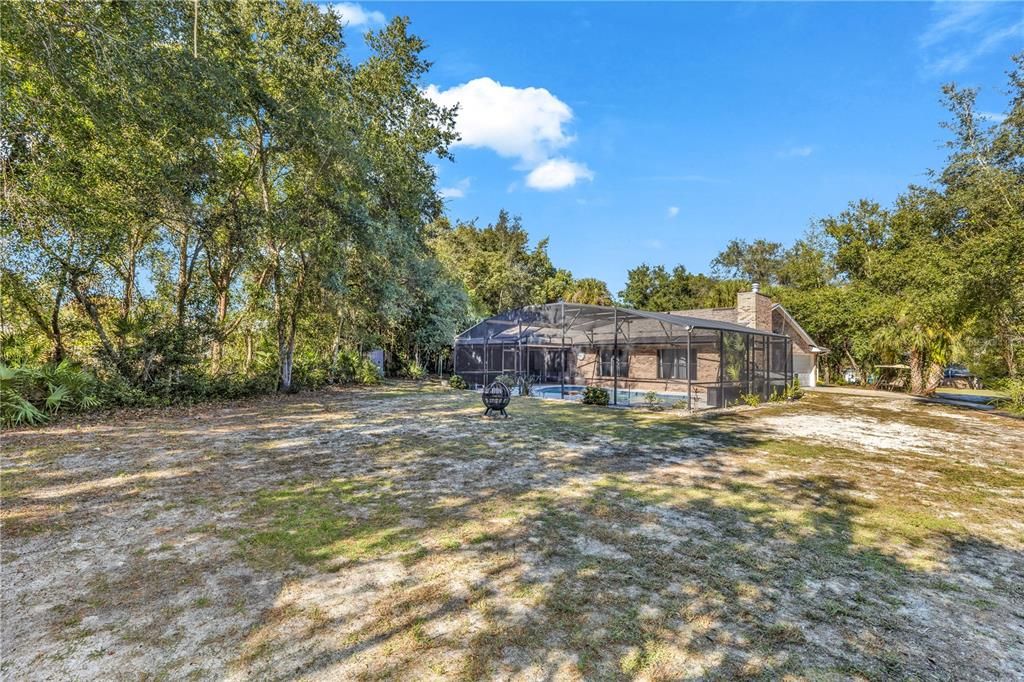 Под контрактом: $509,000 (3 спален, 2 ванн, 2313 Квадратных фут)