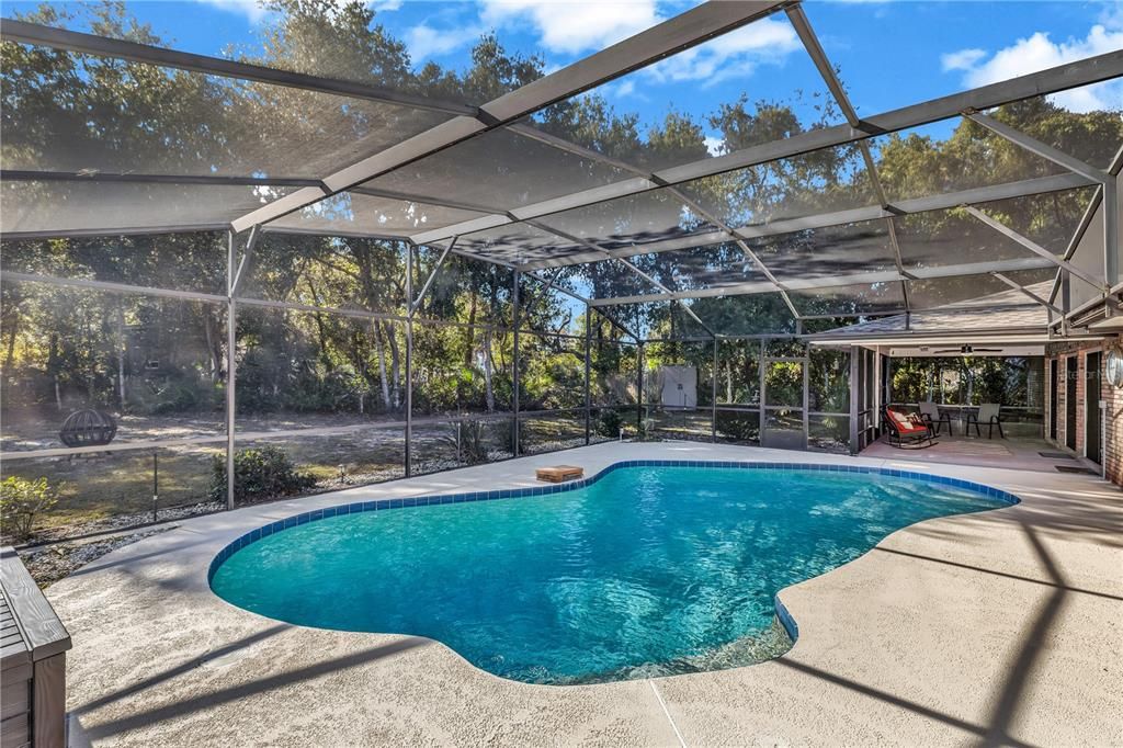 Под контрактом: $509,000 (3 спален, 2 ванн, 2313 Квадратных фут)