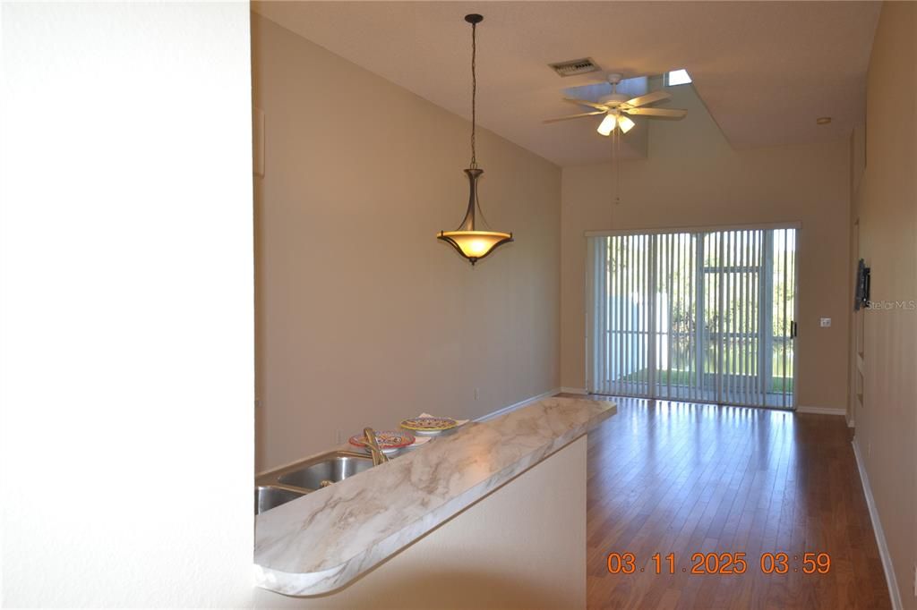 For Rent: $2,500 (2 beds, 2 baths, 1086 Square Feet)