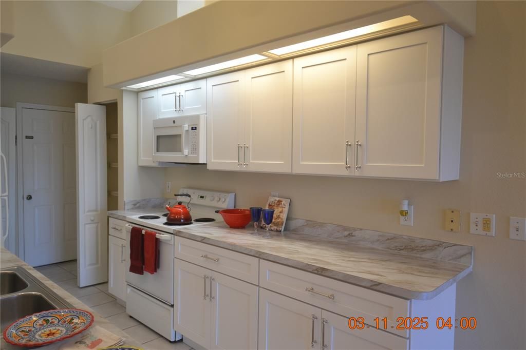 For Rent: $2,500 (2 beds, 2 baths, 1086 Square Feet)
