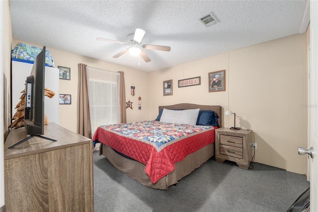 En Venta: $290,000 (3 camas, 2 baños, 1296 Pies cuadrados)