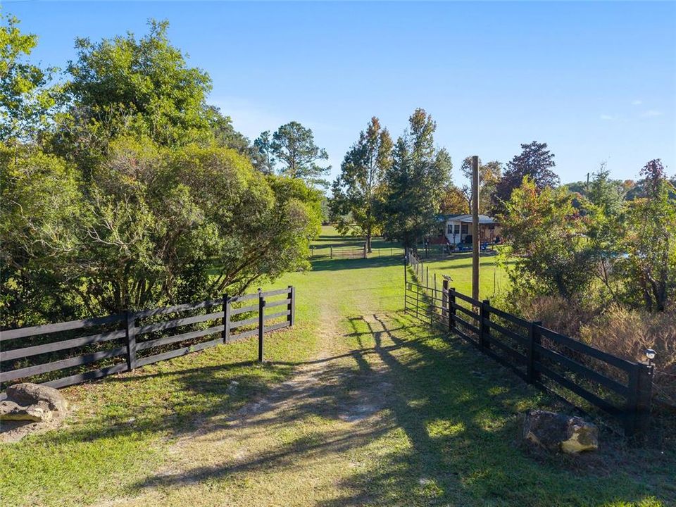 En Venta: $290,000 (3 camas, 2 baños, 1296 Pies cuadrados)