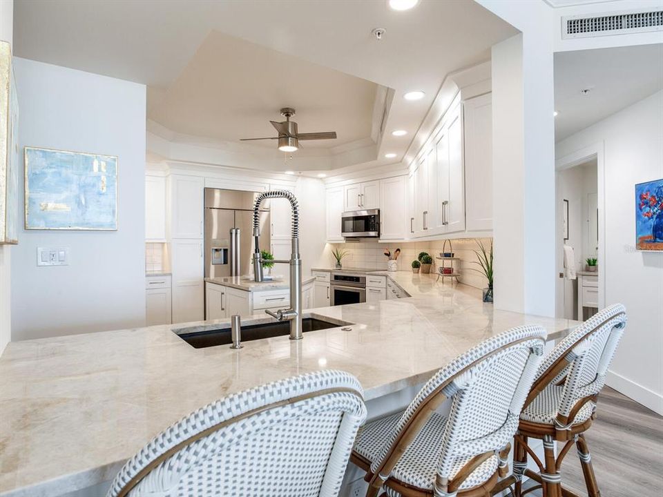 待售: $1,999,000 (2 贝兹, 2 浴室, 2345 平方英尺)