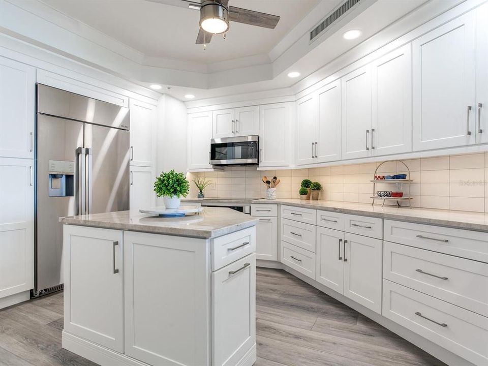 待售: $1,999,000 (2 贝兹, 2 浴室, 2345 平方英尺)