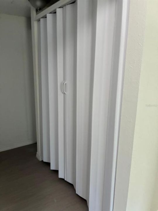 На продажу: $264,990 (4 спален, 2 ванн, 1230 Квадратных фут)