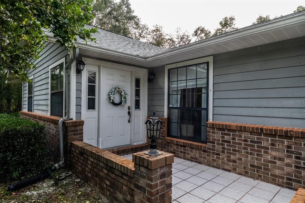 Active With Contract: $350,000 (3 beds, 2 baths, 2020 Square Feet)