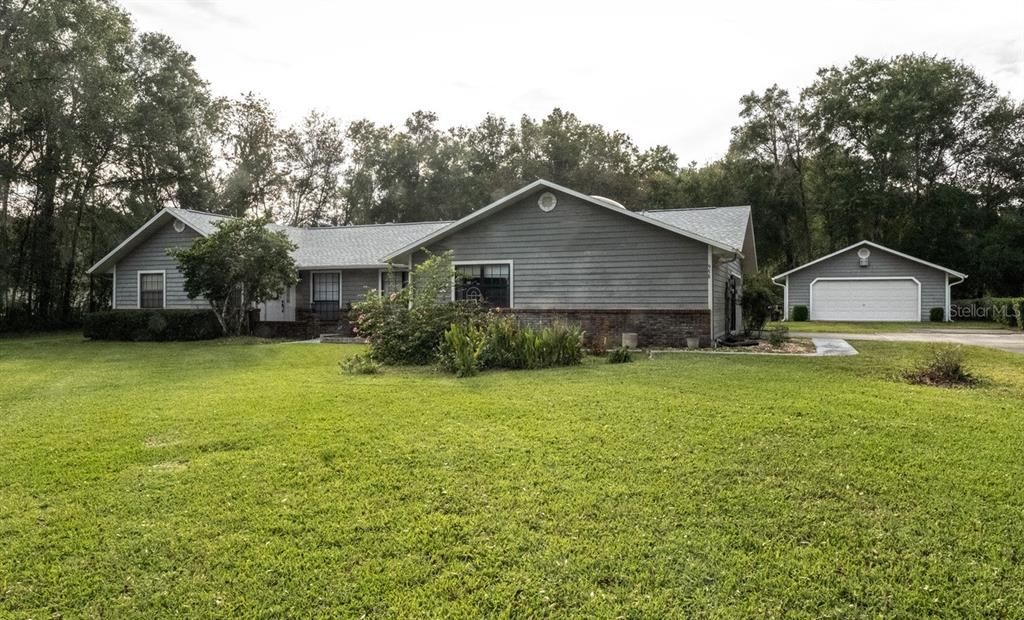 Active With Contract: $350,000 (3 beds, 2 baths, 2020 Square Feet)