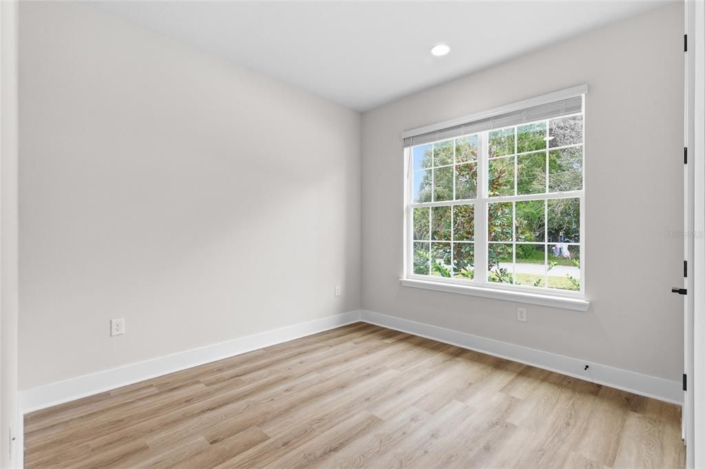 Activo con contrato: $449,995 (4 camas, 2 baños, 1920 Pies cuadrados)