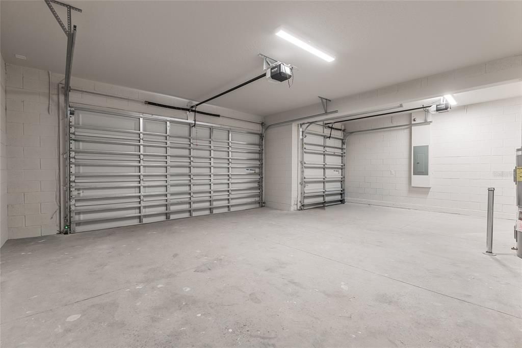 Activo con contrato: $449,995 (4 camas, 2 baños, 1920 Pies cuadrados)