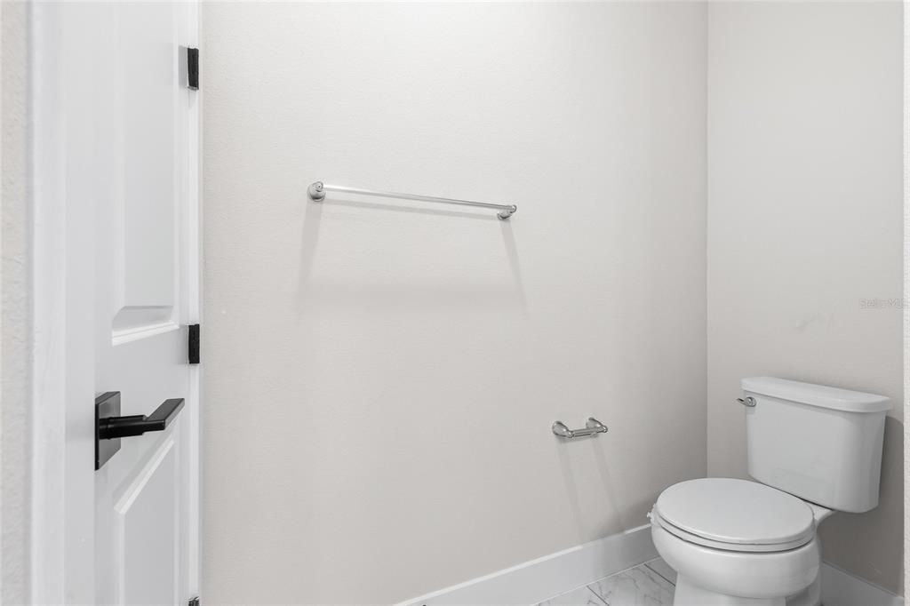 Activo con contrato: $449,995 (4 camas, 2 baños, 1920 Pies cuadrados)