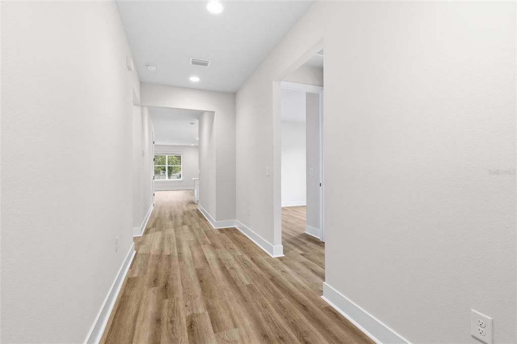 Activo con contrato: $449,995 (4 camas, 2 baños, 1920 Pies cuadrados)