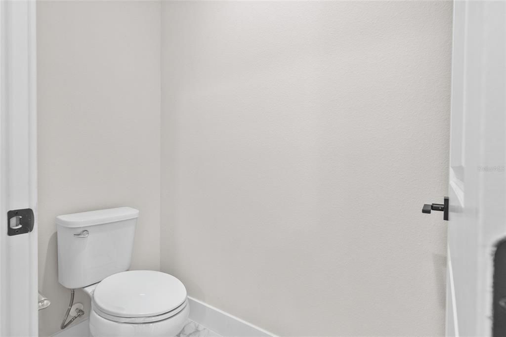 Activo con contrato: $449,995 (4 camas, 2 baños, 1920 Pies cuadrados)