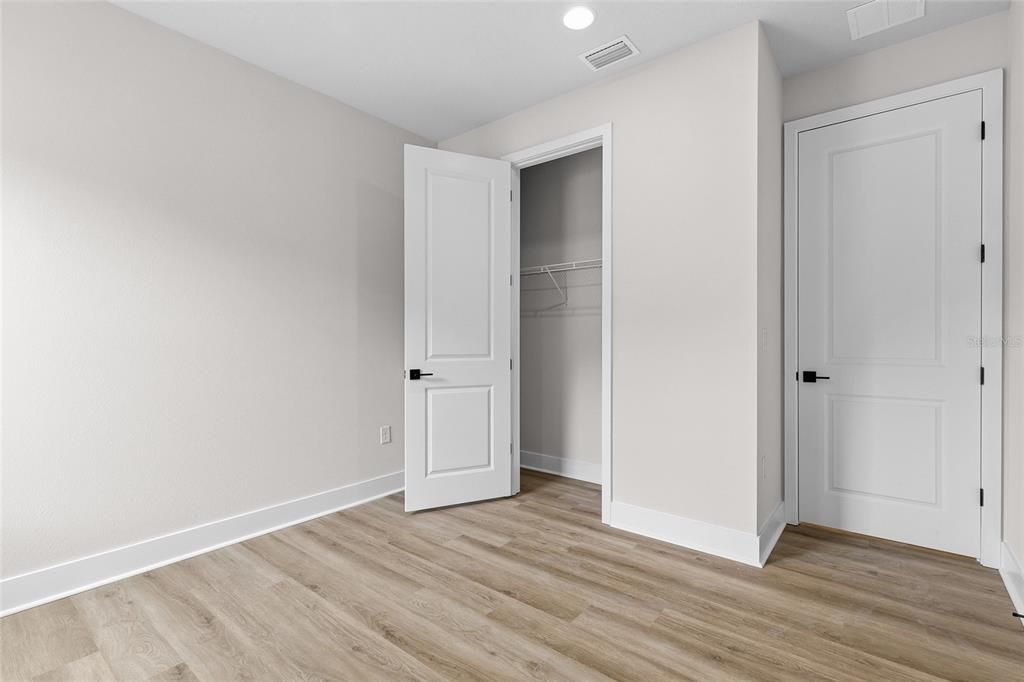 Activo con contrato: $449,995 (4 camas, 2 baños, 1920 Pies cuadrados)