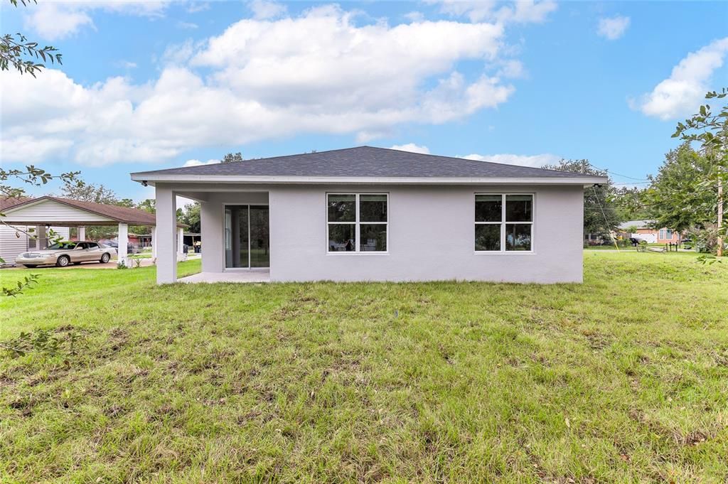 Activo con contrato: $449,995 (4 camas, 2 baños, 1920 Pies cuadrados)