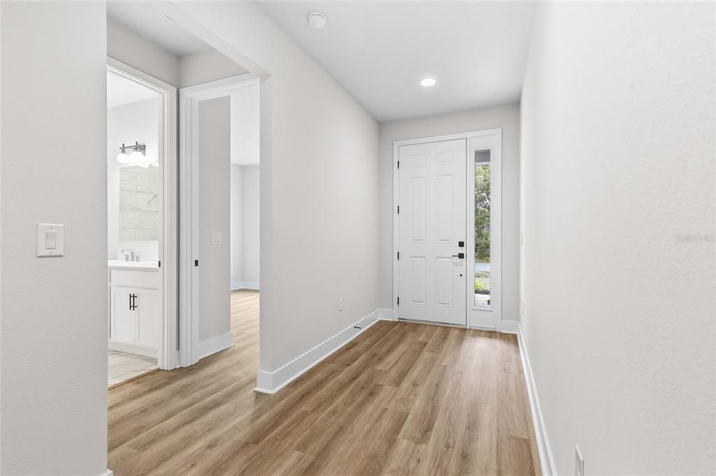 Activo con contrato: $449,995 (4 camas, 2 baños, 1920 Pies cuadrados)