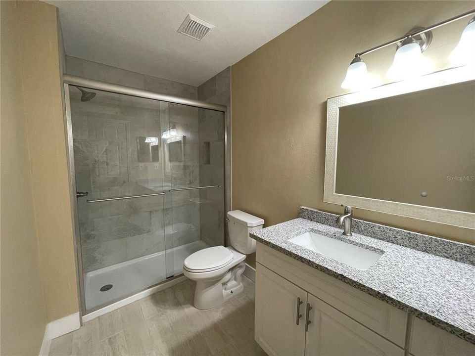 For Rent: $1,375 (1 beds, 1 baths, 554 Square Feet)