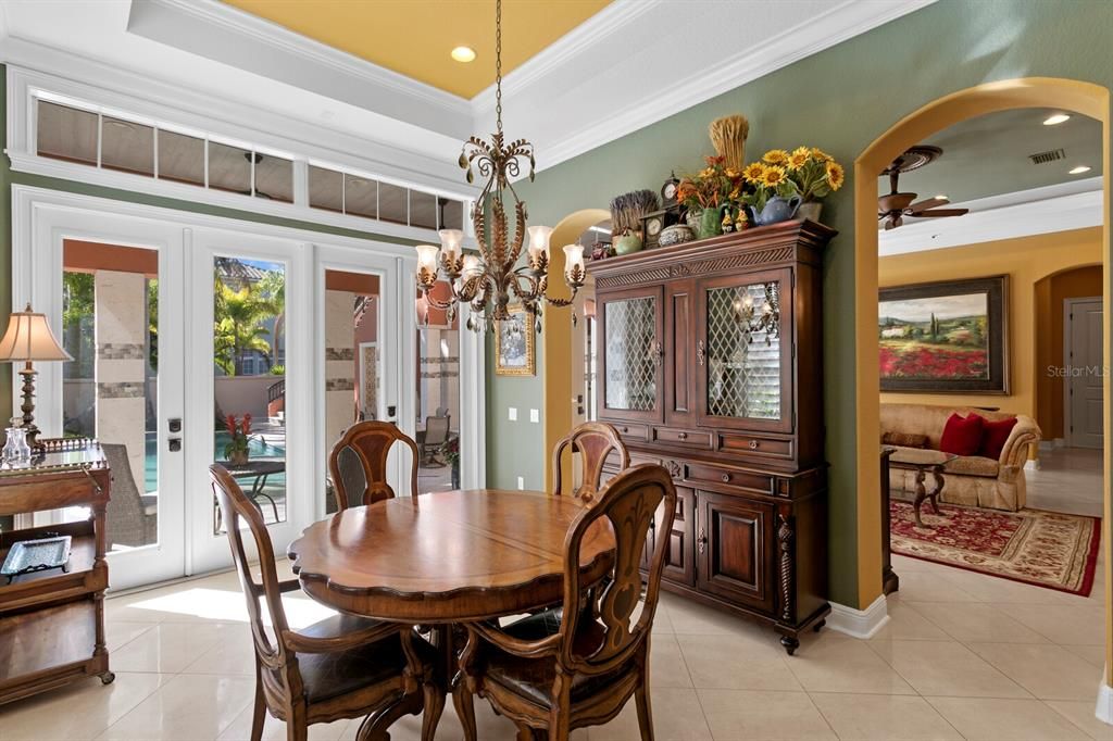 На продажу: $2,700,000 (4 спален, 5 ванн, 5083 Квадратных фут)