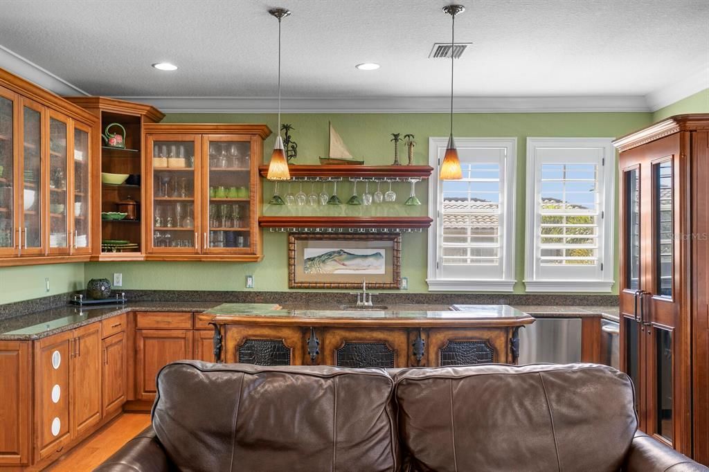 На продажу: $2,700,000 (4 спален, 5 ванн, 5083 Квадратных фут)