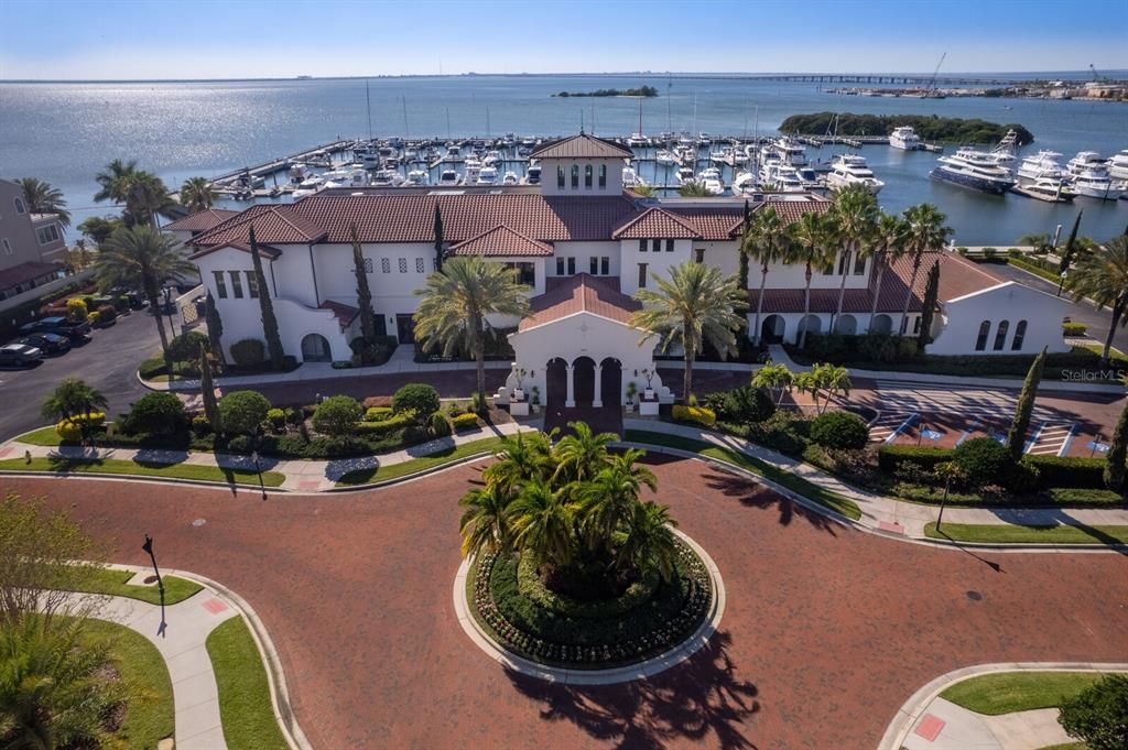 На продажу: $2,700,000 (4 спален, 5 ванн, 5083 Квадратных фут)