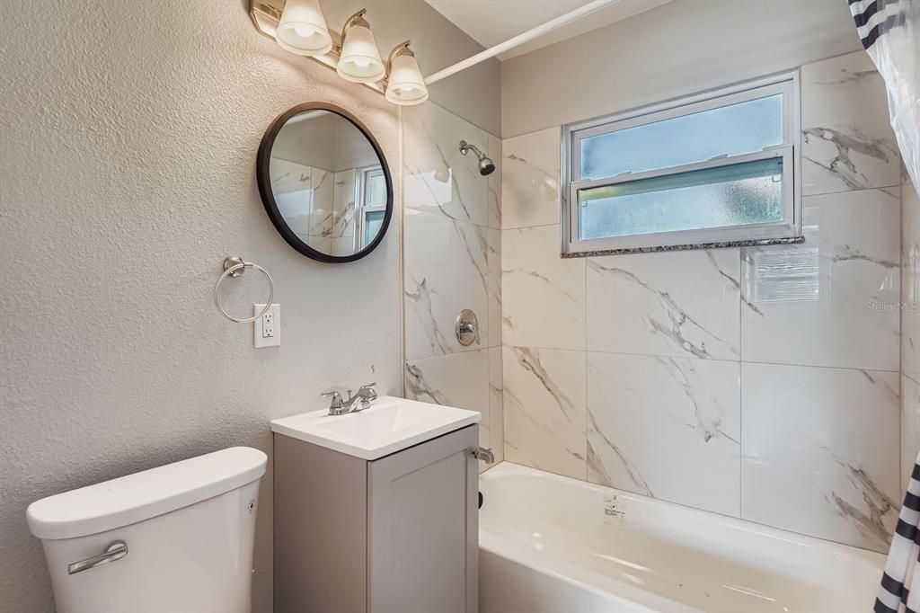 合同活跃: $299,000 (3 贝兹, 2 浴室, 1163 平方英尺)