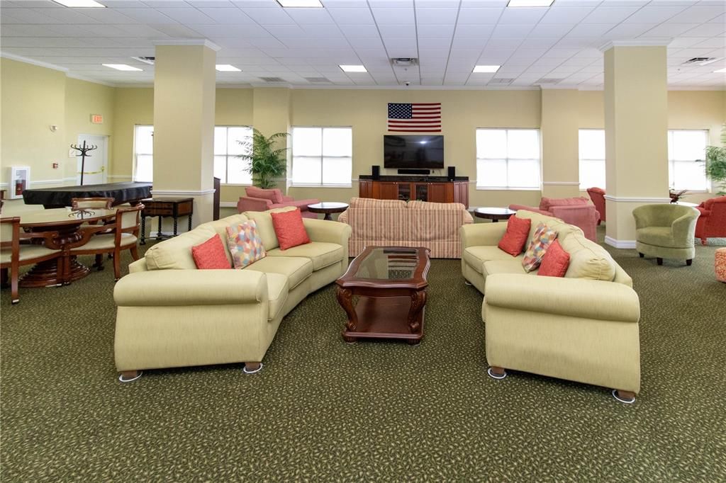 待售: $279,700 (2 贝兹, 2 浴室, 1287 平方英尺)