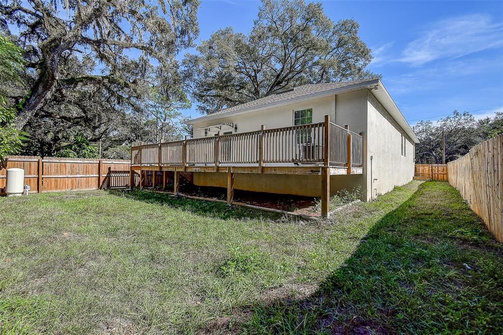 For Sale: $319,900 (3 beds, 2 baths, 1569 Square Feet)