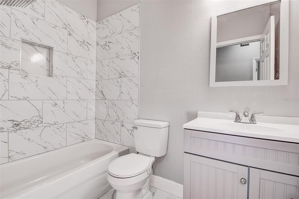 For Sale: $319,900 (3 beds, 2 baths, 1569 Square Feet)