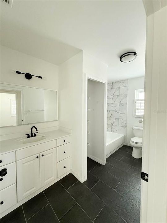 For Sale: $299,900 (2 beds, 2 baths, 1860 Square Feet)