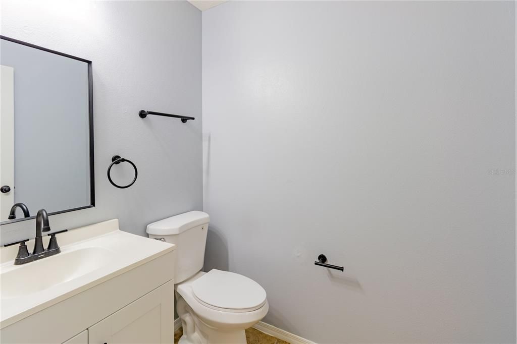 В аренду: $2,300 (4 спален, 2 ванн, 2227 Квадратных фут)