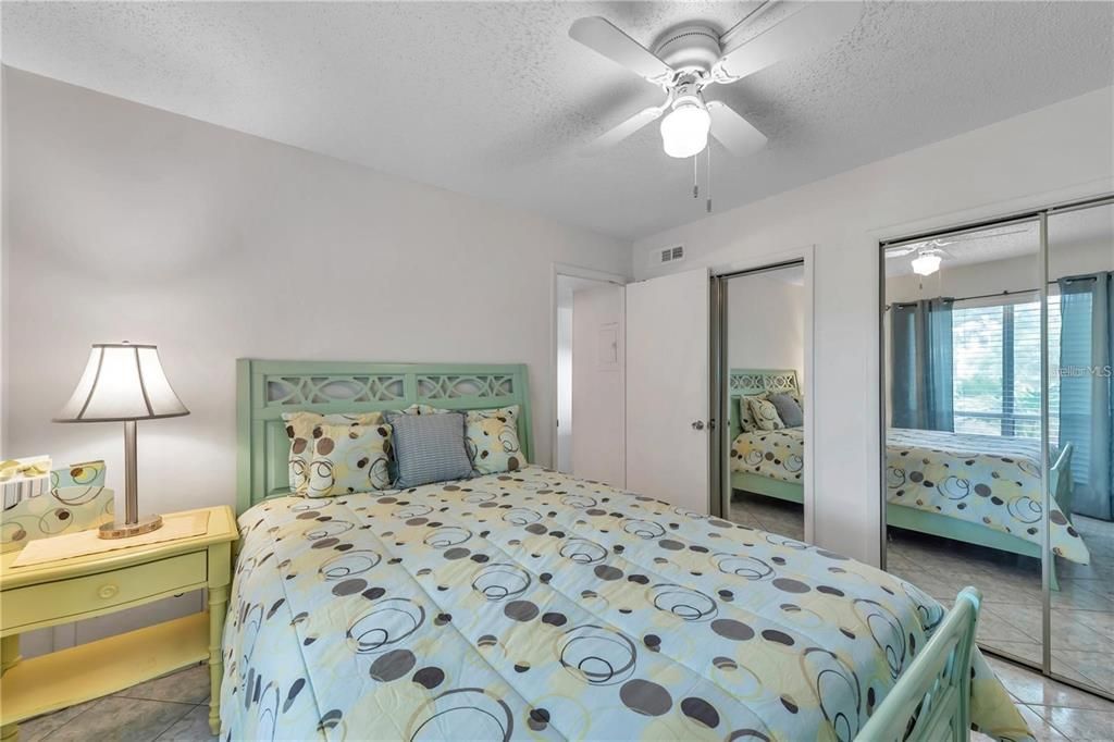 出租: $1,850 (2 贝兹, 2 浴室, 980 平方英尺)