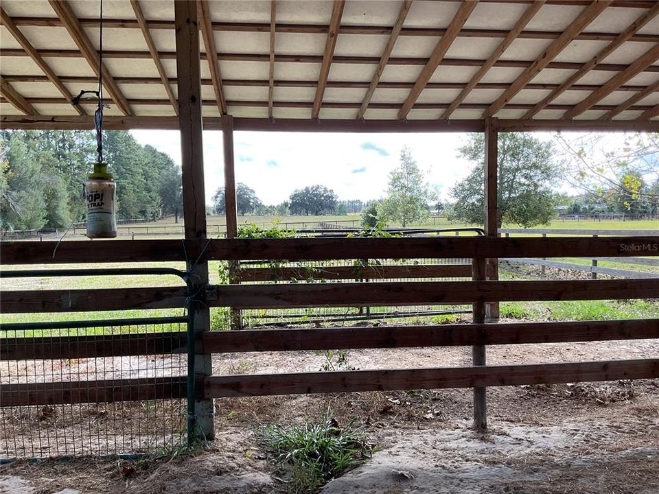 For Sale: $495,000 (3 beds, 3 baths, 936 Square Feet)