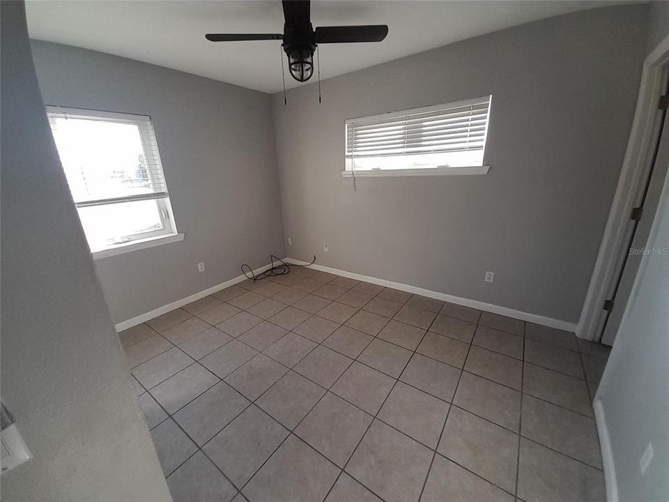 For Sale: $495,000 (3 beds, 3 baths, 936 Square Feet)