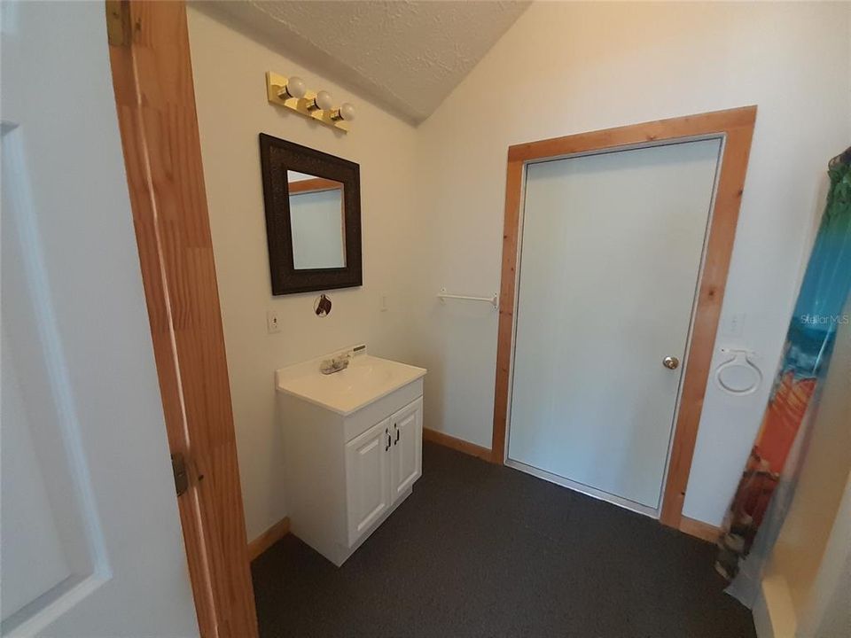 For Sale: $495,000 (3 beds, 3 baths, 936 Square Feet)