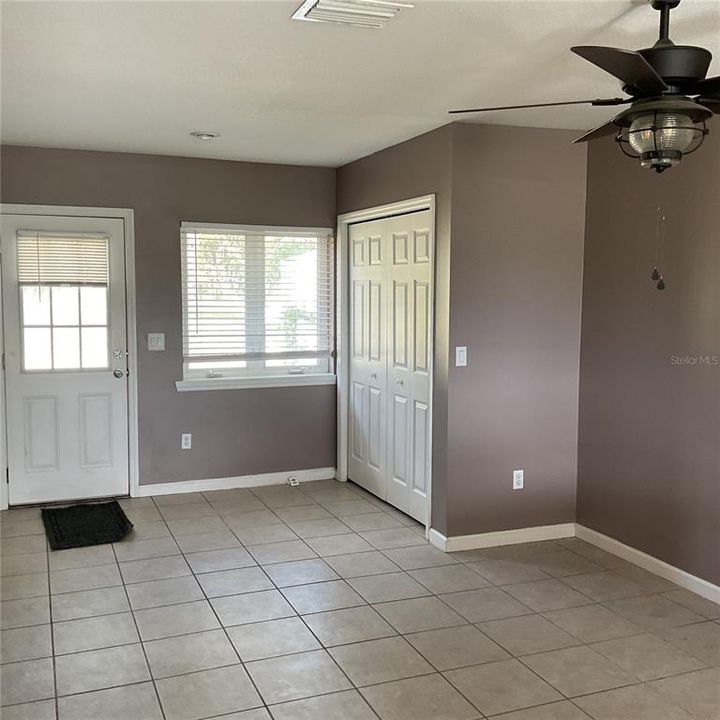 For Sale: $495,000 (3 beds, 3 baths, 936 Square Feet)