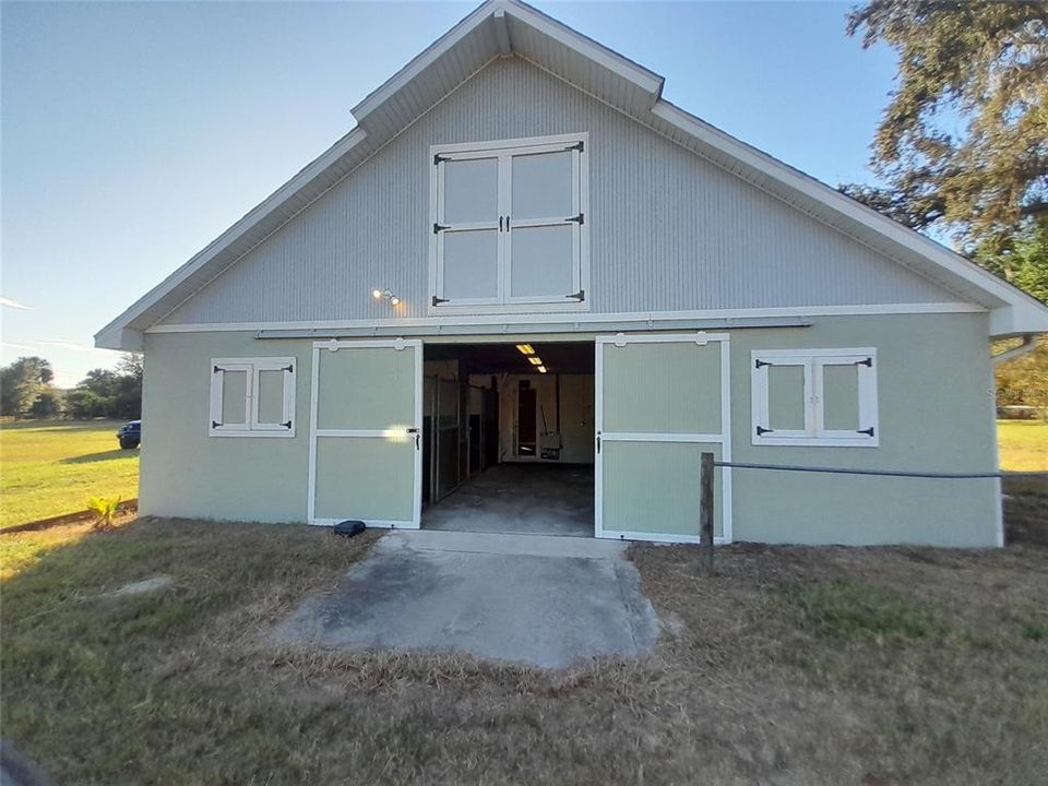 For Sale: $495,000 (3 beds, 3 baths, 936 Square Feet)