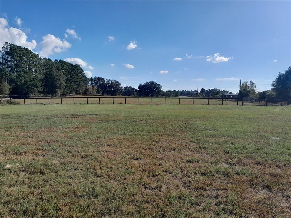 For Sale: $495,000 (3 beds, 3 baths, 936 Square Feet)