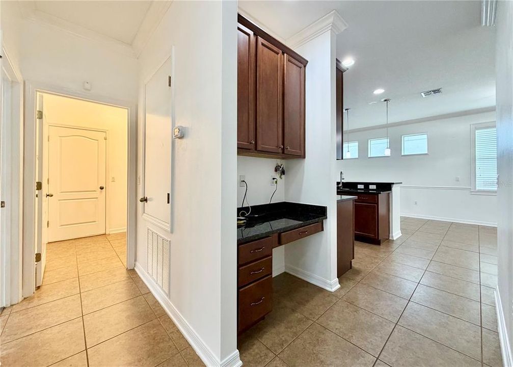 На продажу: $519,000 (4 спален, 2 ванн, 2112 Квадратных фут)