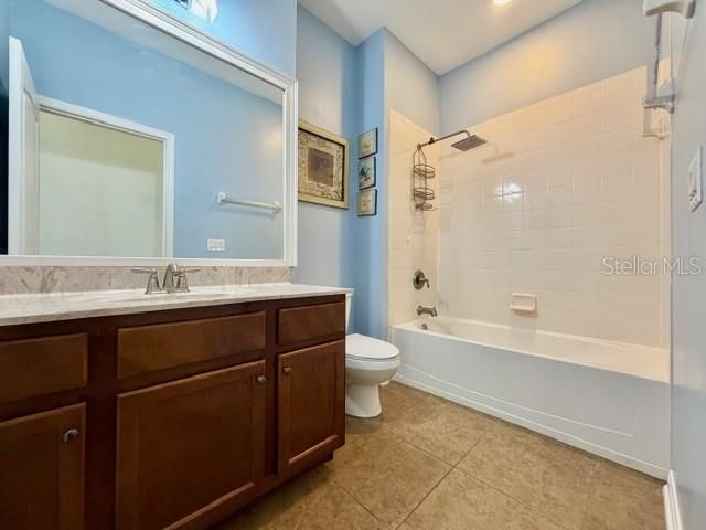 En Venta: $525,000 (4 camas, 2 baños, 2112 Pies cuadrados)