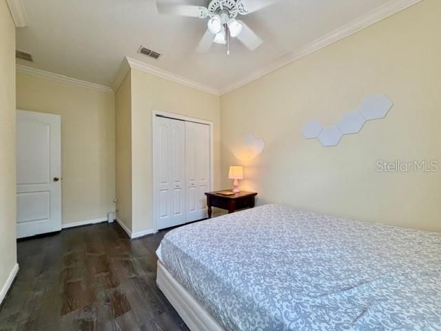 En Venta: $525,000 (4 camas, 2 baños, 2112 Pies cuadrados)