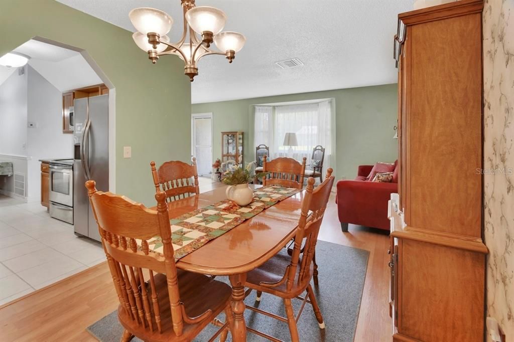 En Venta: $315,000 (3 camas, 2 baños, 1494 Pies cuadrados)