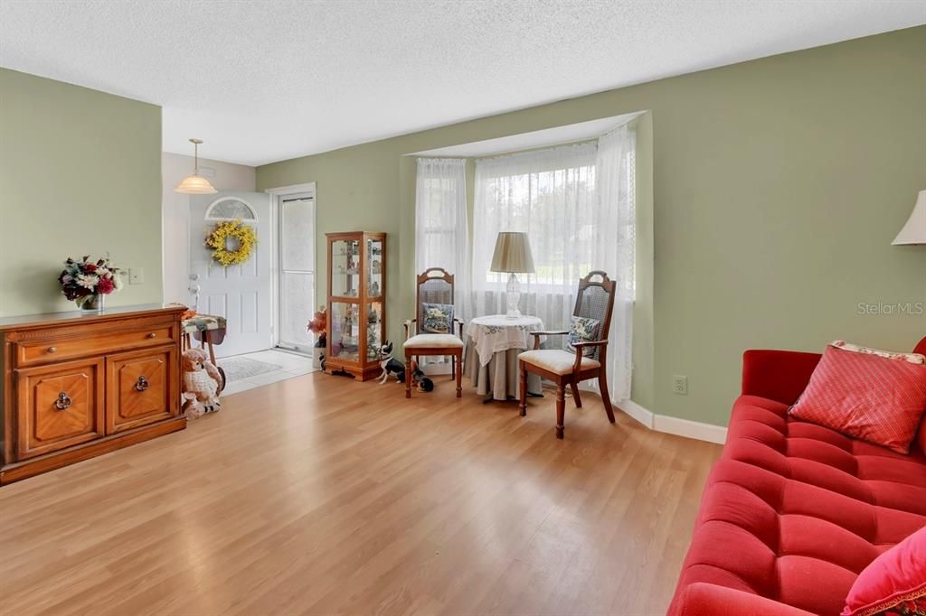 En Venta: $315,000 (3 camas, 2 baños, 1494 Pies cuadrados)